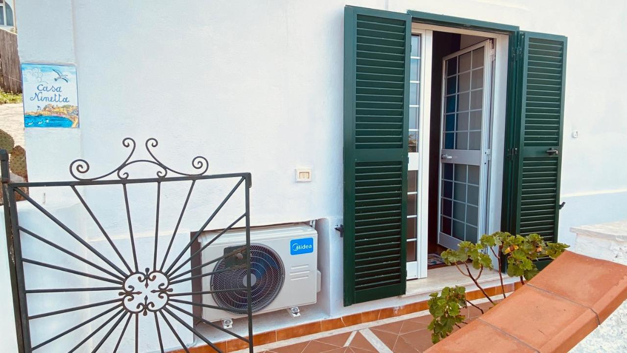 Casa Ninetta - Immobilevante Ponza Buitenkant foto