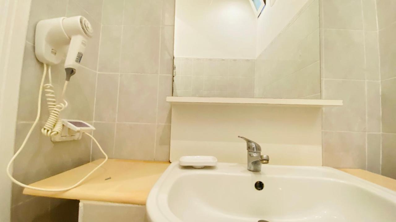 Casa Ninetta - Immobilevante Ponza Buitenkant foto