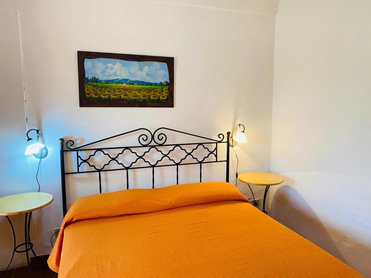 Casa Ninetta - Immobilevante Ponza Buitenkant foto