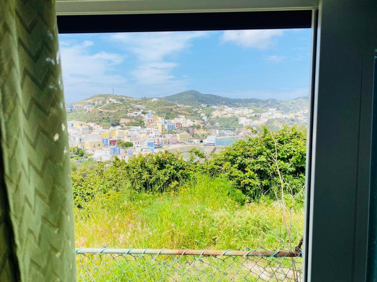 Casa Ninetta - Immobilevante Ponza Buitenkant foto
